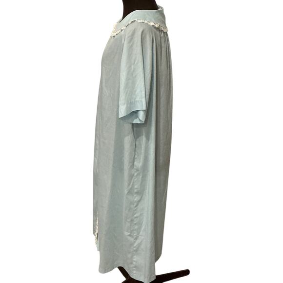 Lisanne Vintage Baby Blue Lace Button Down Housecoat Nightgown Size XL or 1XL? - Picture 5 of 9